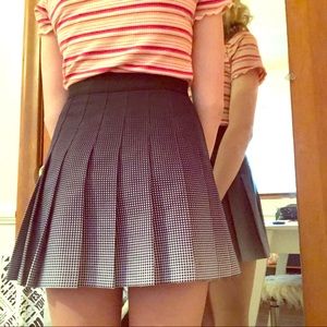 XS Navy Pleaded Skirt